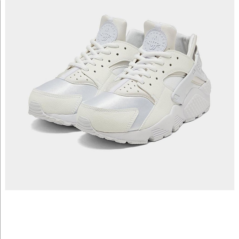 NIKE | Women’s Nike Air Huarache Sneakers